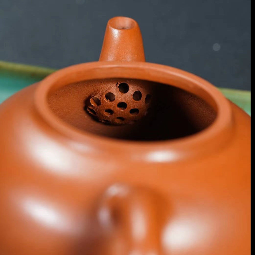 ZISHA TEAPOT FEI YUN, HANDMADE BY STUDIO CRAFTSMANSHIP MENG Lan  Zhu Ni - OVP Tea