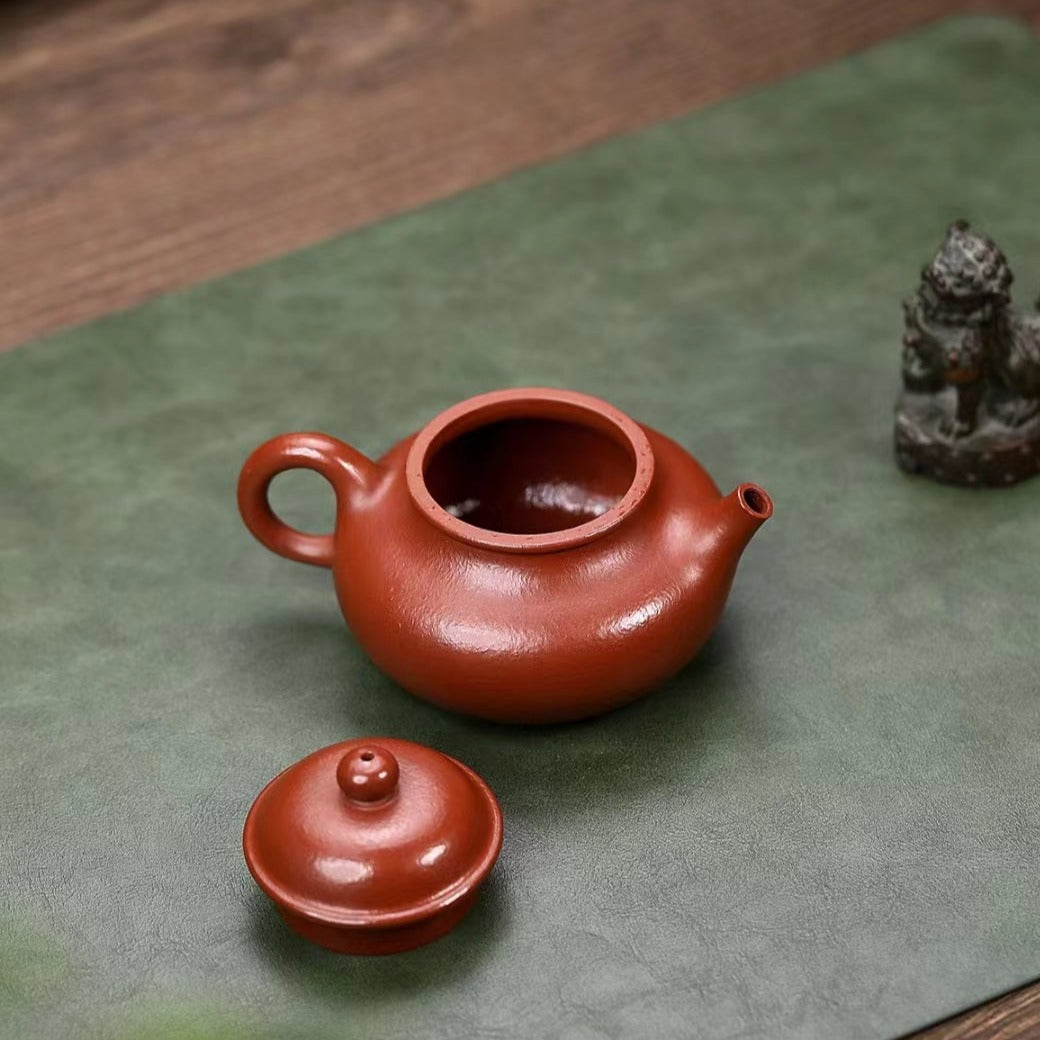 Zisha teapot RONG TIAN, handmade by artist Level 3, YANG Fei（L3-2021）Zhu Ni - OVP Tea