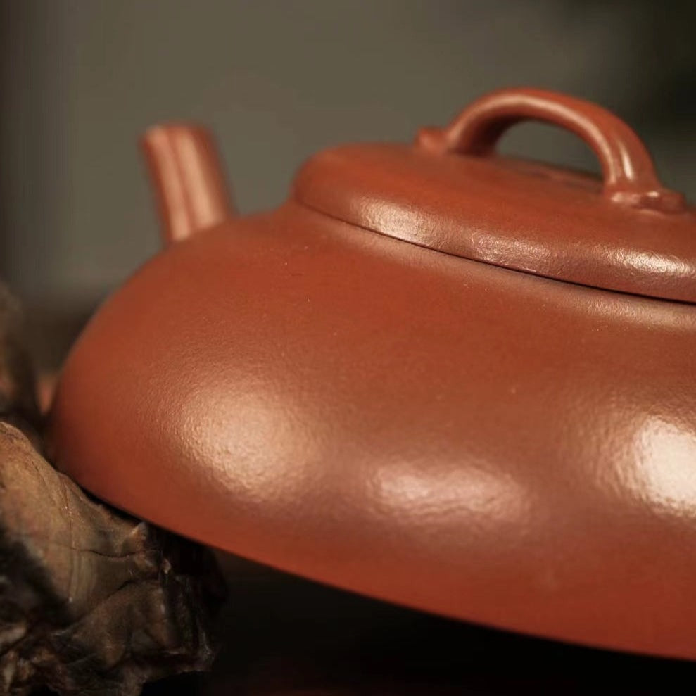ZISHA TEAPOT WEI FENG, HANDMADE BY STUDIO CRAFTSMANSHIP MENG Lan, Zhu Ni - OVP Tea