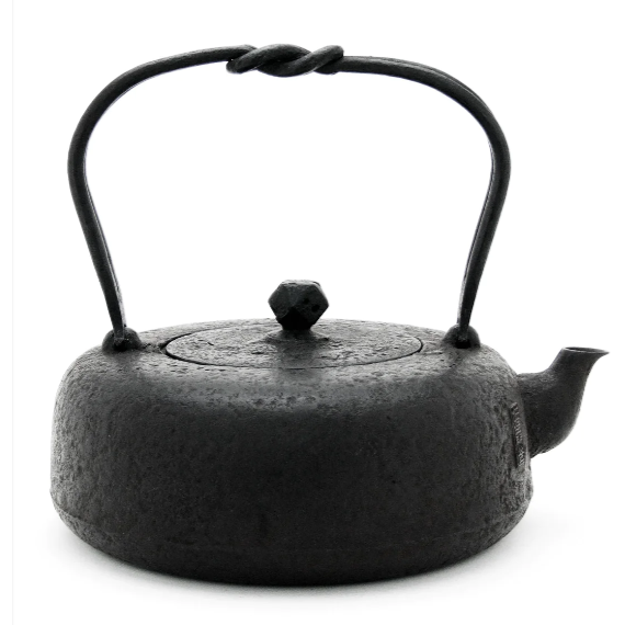 Dora Gata “Copper Gong” Shape Japan Tetsubin Iron Kettle by Koizumi Nizaemon XI