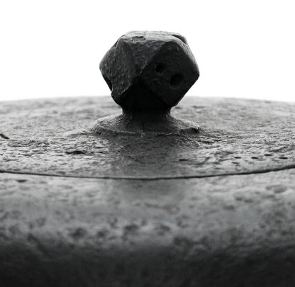 Dora Gata “Copper Gong” Shape Japan Tetsubin Iron Kettle by Koizumi Nizaemon XI
