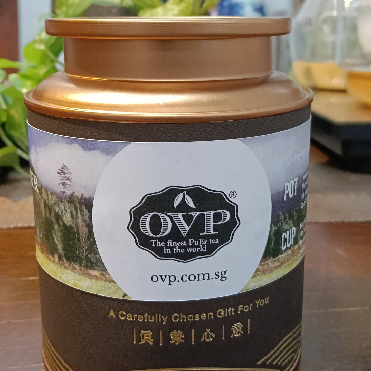 Tibetan Ember OVP Tibet Dark Tea loose leaves in gift tin - OVP Tea