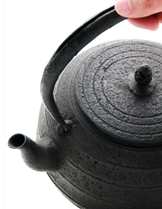 Mentori Tamabuchi Higashiyama Gata Shape Japan Tetsubin Iron Kettle by Koizumi Nizaemon XI