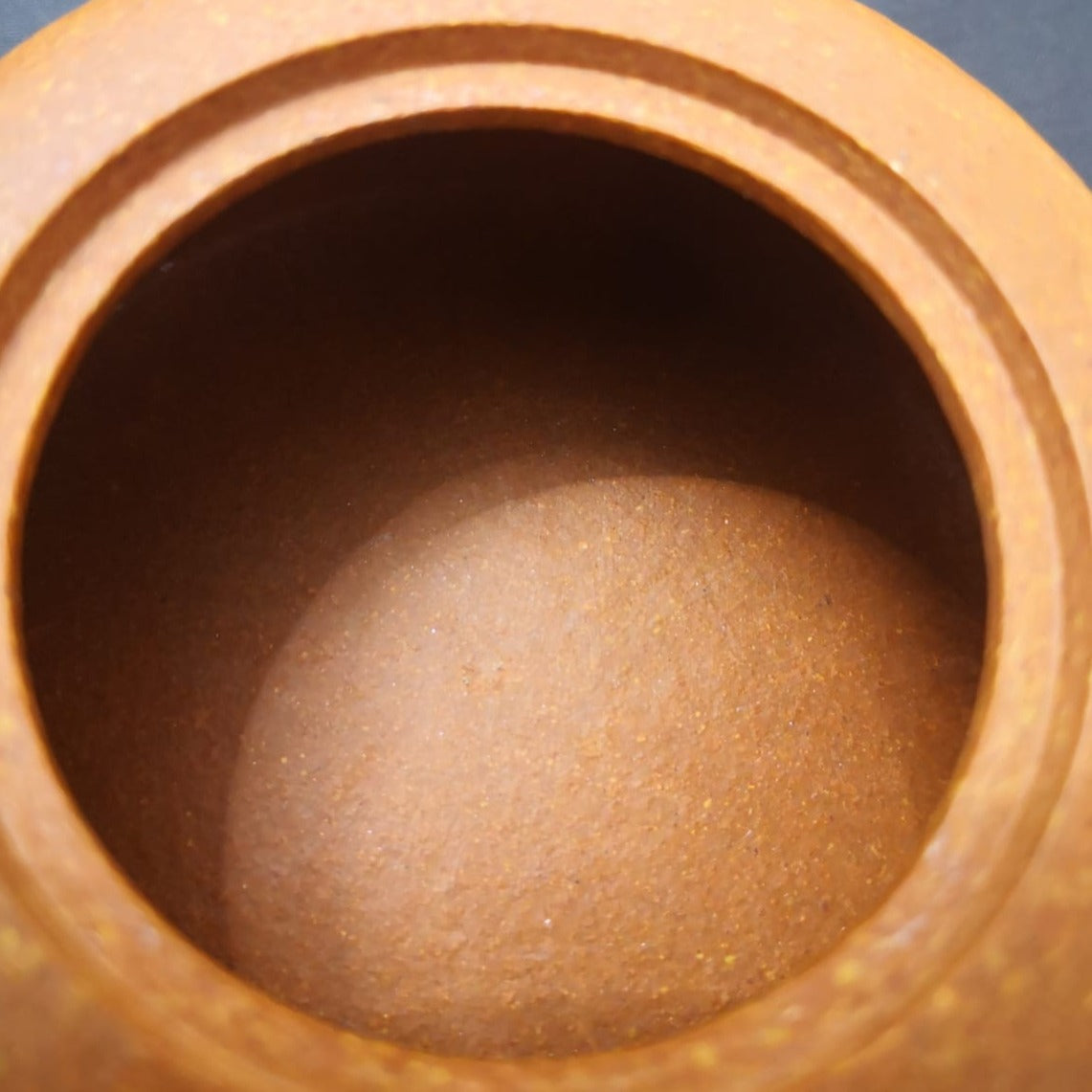 Zisha teapot Jing Lan, handmade by Artist Level 1, YONG Shu Ying (L1-1993) Jiang Po Ni - OVP Tea