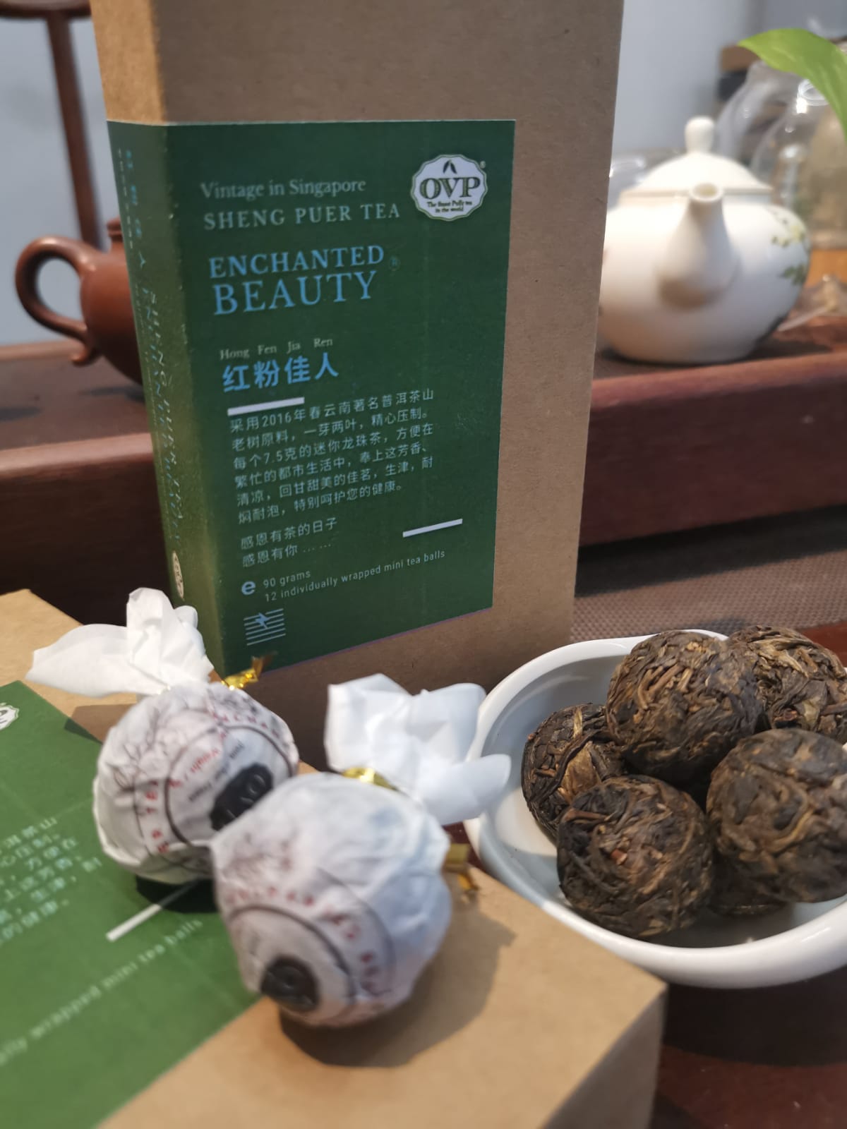ENCHANTED BEAUTY® Old Village Sheng PuEr 2011 vintage Dragon Peals 12s a box - OVP Tea