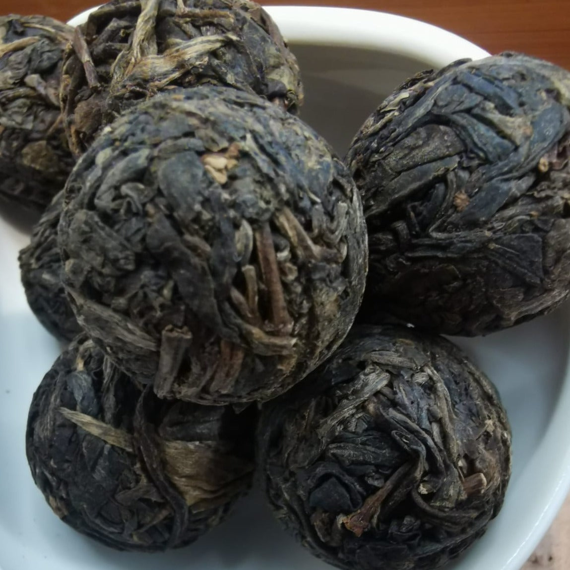 ENCHANTED BEAUTY® Old Village Sheng PuEr 2011 vintage Dragon Peals 12s a box - OVP Tea