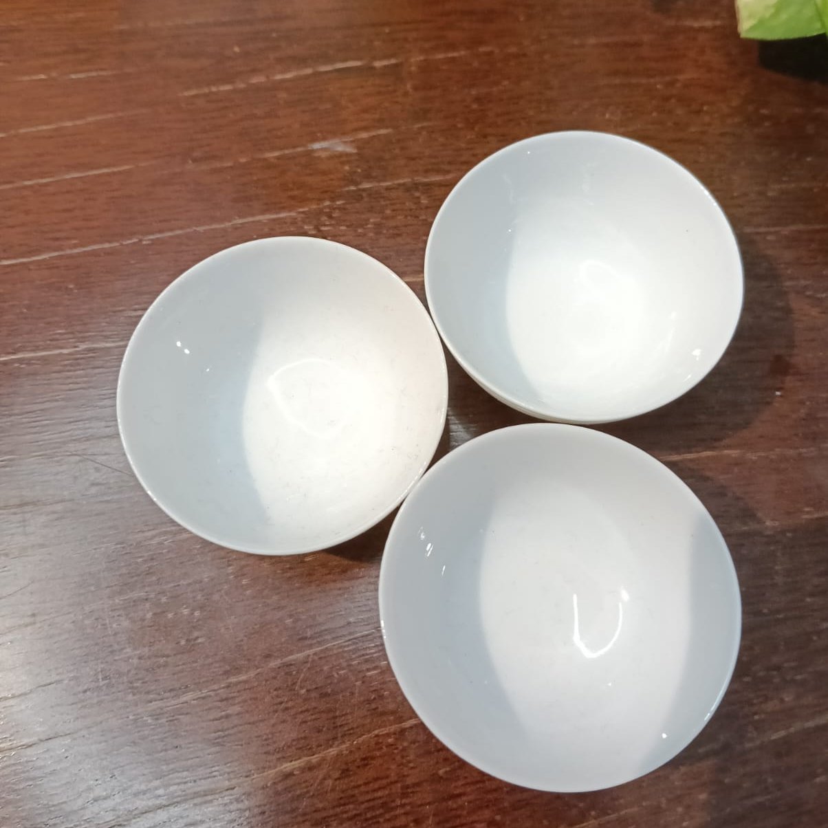 White Porcelain Ruochen'uo (Ping Pong Cup) – A Masterpiece of Traditional Chinese Tea Ware - OVP Tea