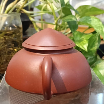 ZISHA TEAPOT ZHU NI DOU LI, HANDMADE BY STUDIO CRAFTSMANSHIP, LIU JIAN-MING, Zi Ni - OVP Tea