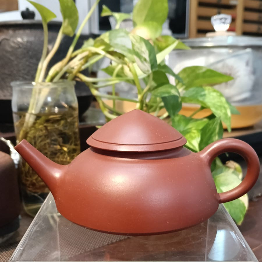 ZISHA TEAPOT ZHU NI DOU LI, HANDMADE BY STUDIO CRAFTSMANSHIP, LIU JIAN-MING, Zi Ni - OVP Tea