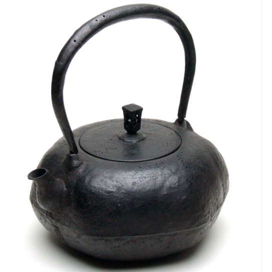 Kikko Gata Shape Japan Tetsubin Iron Kettle by Koizumi Nizaemon XI - OVP Tea