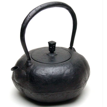Kikko Gata Shape Japan Tetsubin Iron Kettle by Koizumi Nizaemon XI - OVP Tea
