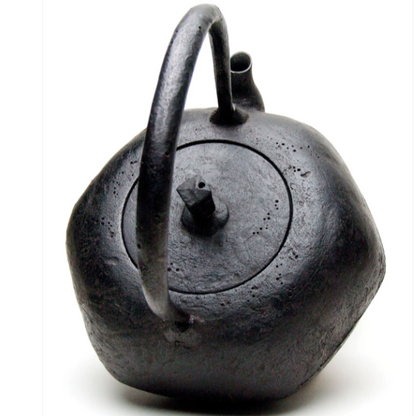 Kikko Gata Shape Japan Tetsubin Iron Kettle by Koizumi Nizaemon XI - OVP Tea