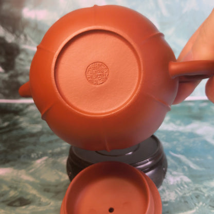 Zisha teapot Lotus Petals, handmade by artist Level 4, TANG Li-Jie（L4-2019） - OVP Tea