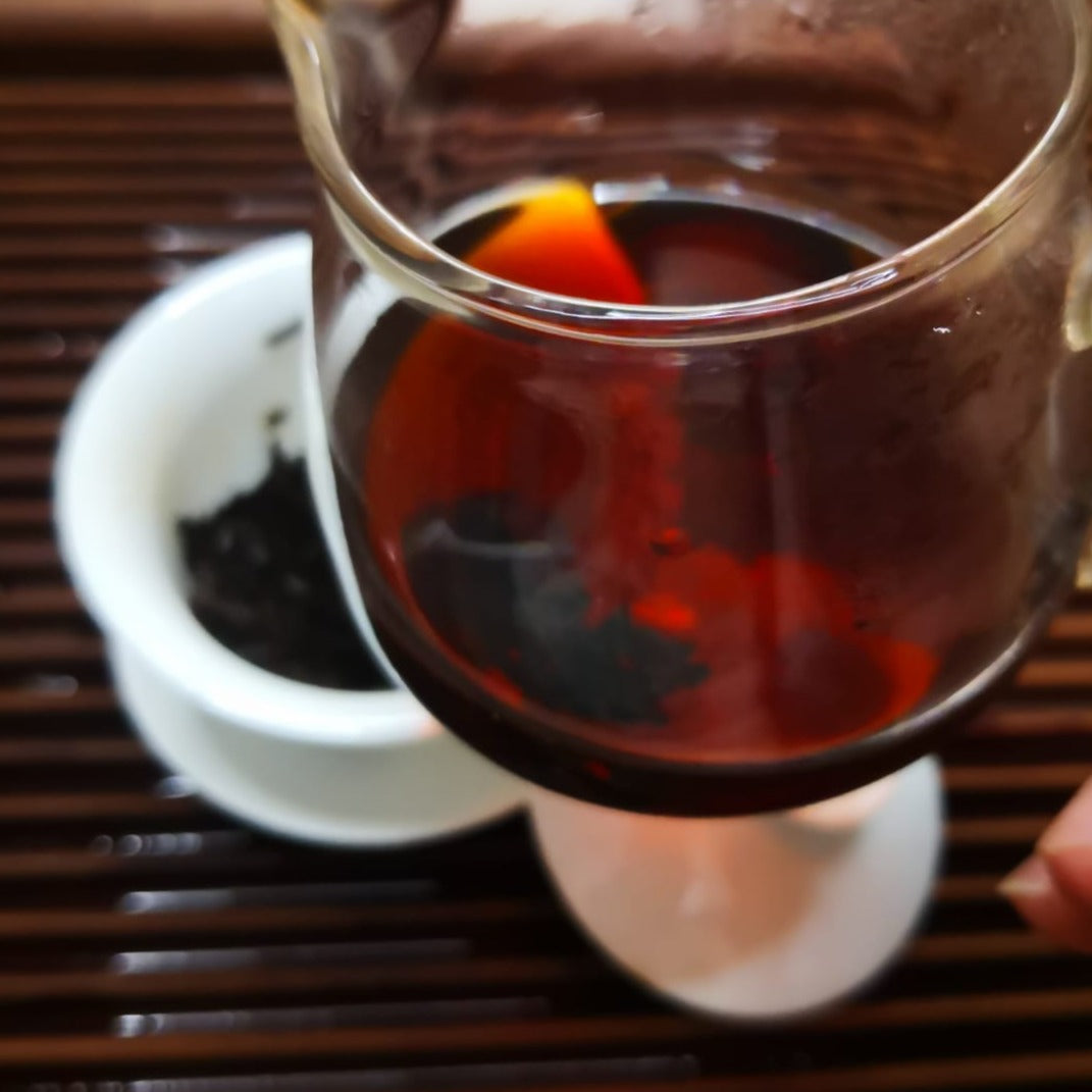 LZGC Mt Bulang Shou PuEr teacake Premium Grade 布朗山 古树 宫廷普洱熟茶 200g. 2010 - OVP Tea
